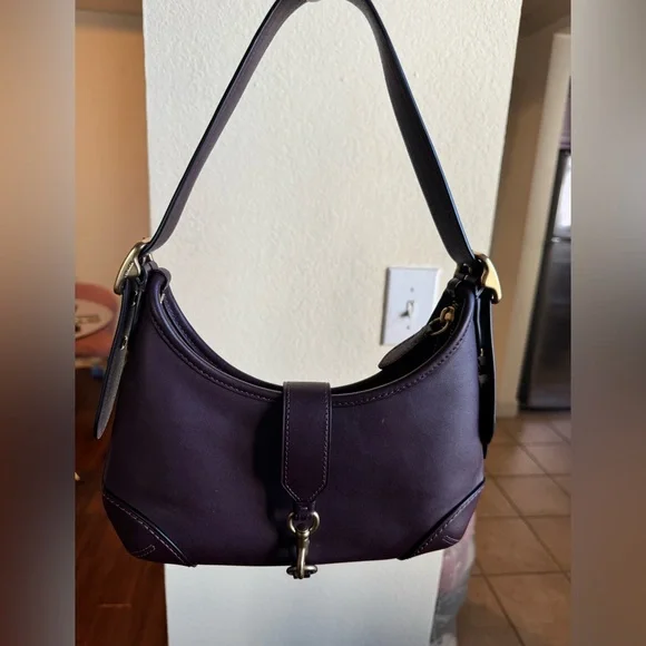 Coach Elegant Purple Women's Bag - Picture 2 of 4